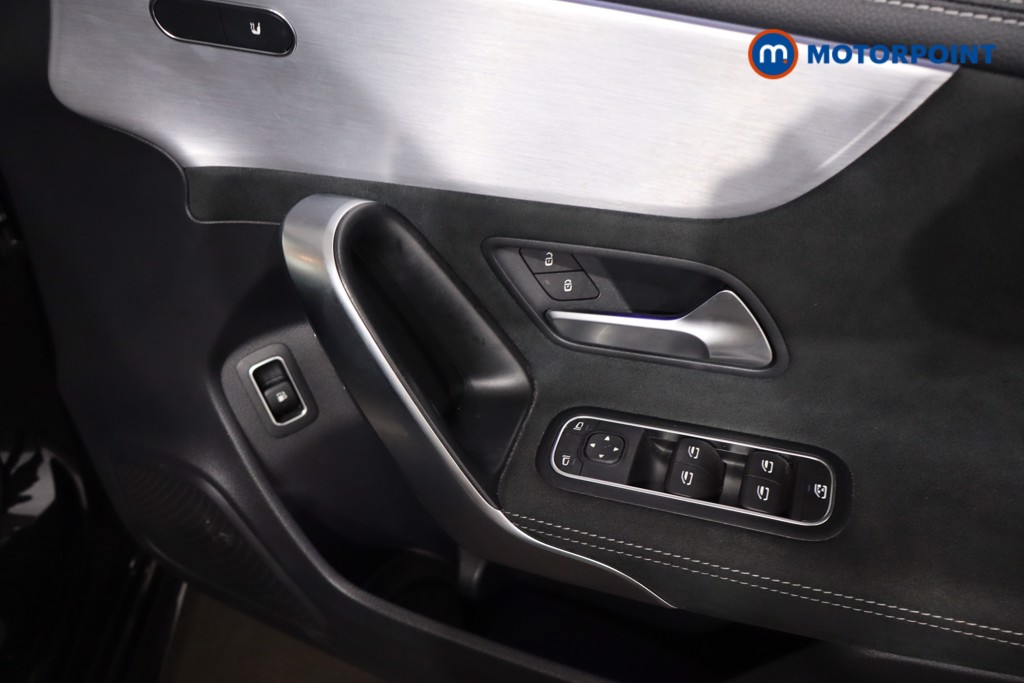 Used Mercedes-Benz A-Class for sale - 77221282: Photo 32