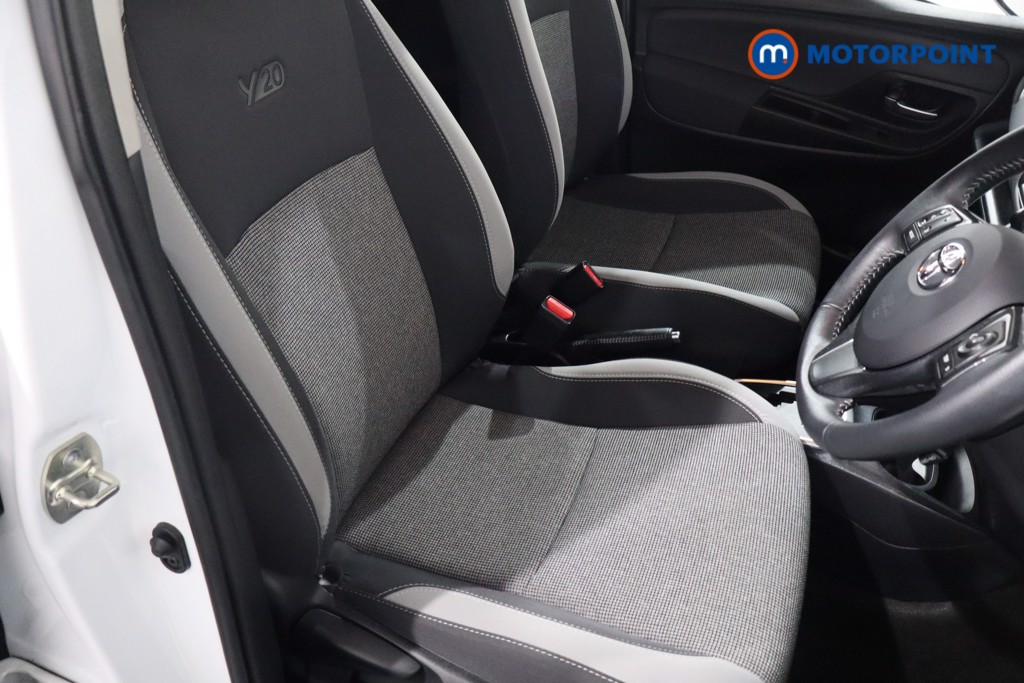 Used Toyota Yaris 2020 for sale - 76491768: Photo 33