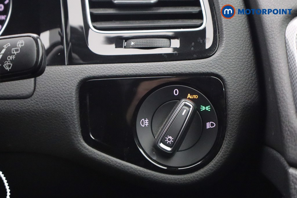 Used Volkswagen Golf 2018 for sale - 76581138: Photo 18