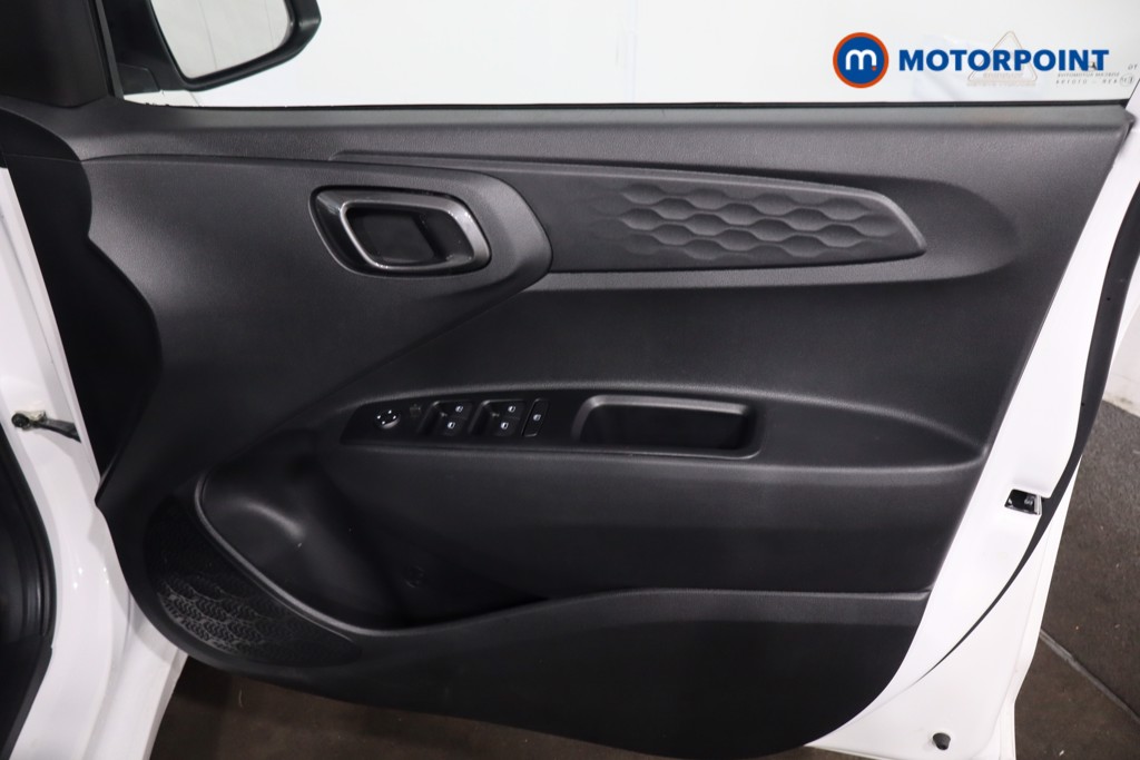 Used Hyundai i10 2025 for sale - 77763959: Photo 29