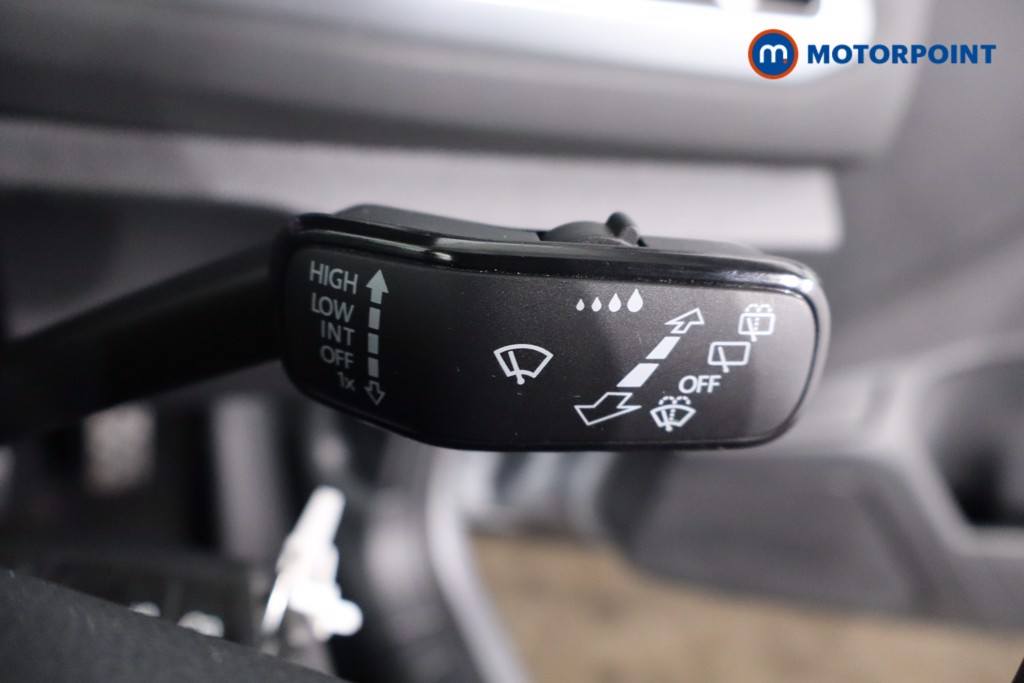 Used Volkswagen T-Roc 2023 for sale - 77946487: Photo 23