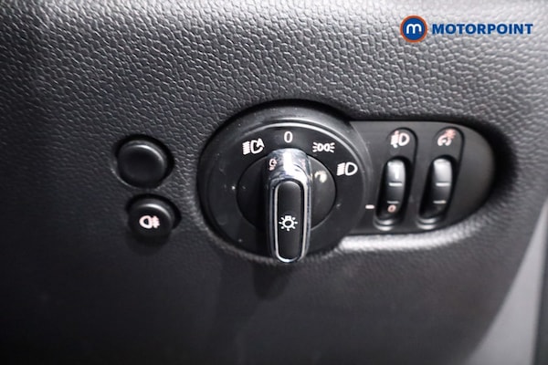Used MINI Hatch 2019 for sale - 76206410: Photo 28