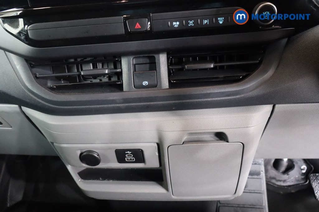 Used Ford Transit Custom 2024 for sale - 76170967: Photo 20