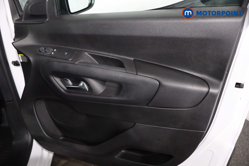 Used Peugeot Partner 2024 for sale - 77048190: Photo 32