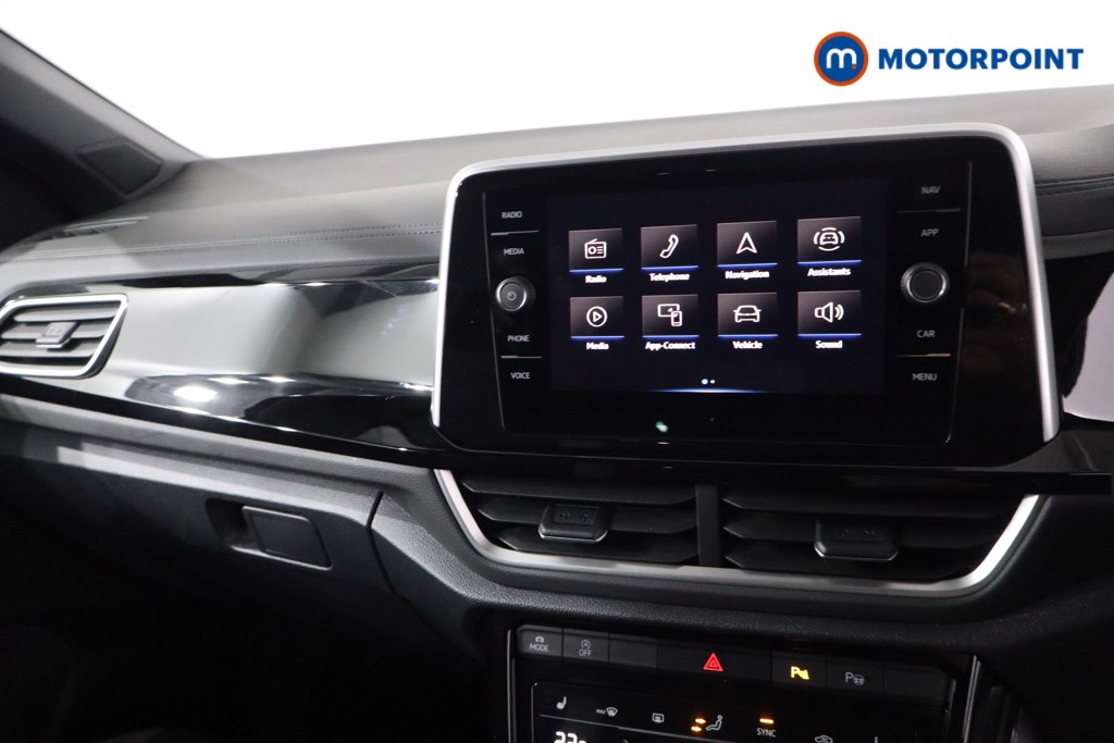 Used Volkswagen T-Roc 2024 for sale - 77872851: Photo 27