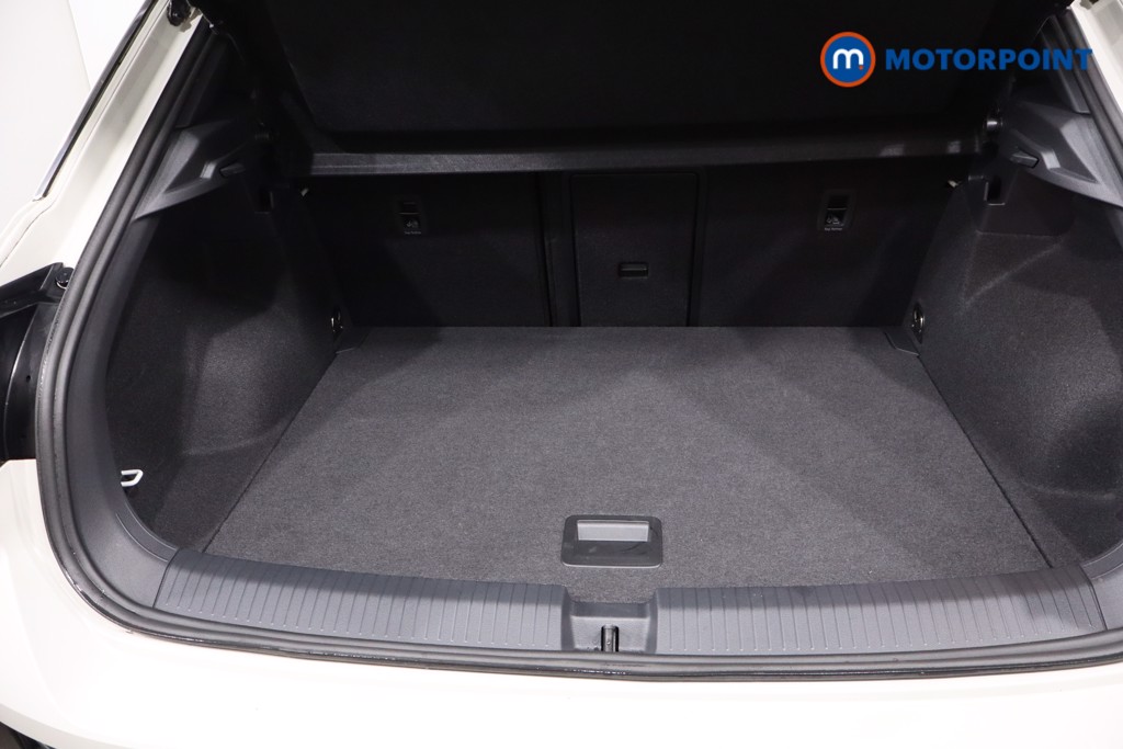 Used Volkswagen T-Roc 2024 for sale - 77872851: Photo 52