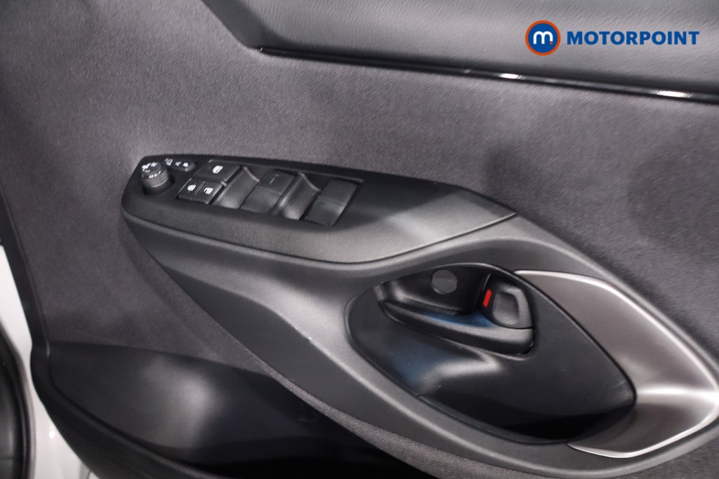 Used Toyota Yaris 2023 for sale - 77354762: Photo 35