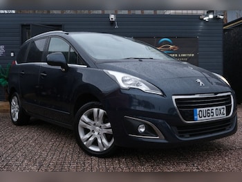 Used Peugeot 5008 2015 for sale - 77952277: Photo