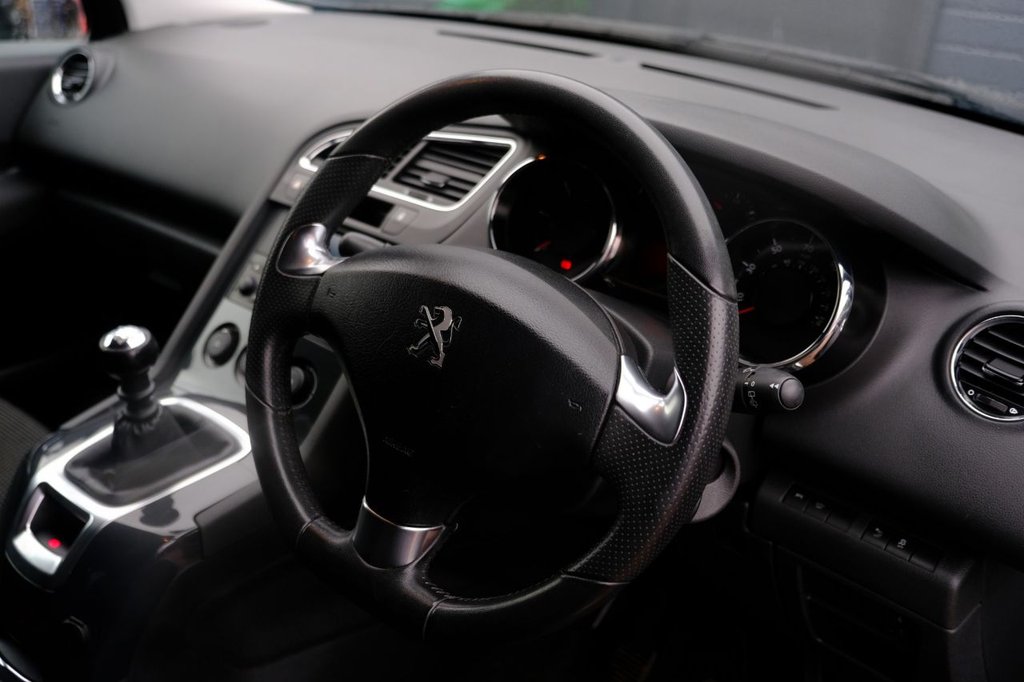 Used Peugeot 5008 2015 for sale - 77952277: Photo 7