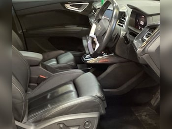 Used Audi Q4 e-tron 2022 for sale - 78418490: Photo