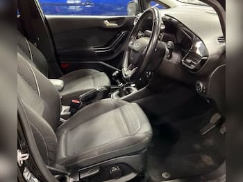Used Ford Fiesta 2018 for sale - 79763917: Photo