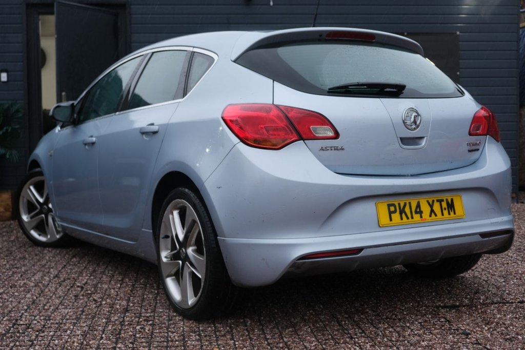 Used Vauxhall Astra 2014 for sale - 77220835: Photo 4