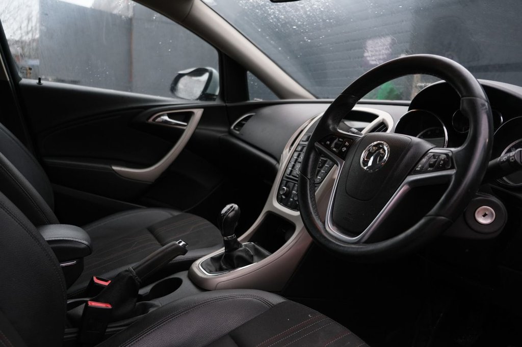 Used Vauxhall Astra 2014 for sale - 77220835: Photo 6