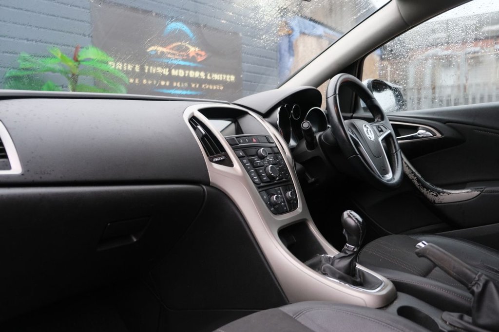 Used Vauxhall Astra 2014 for sale - 77220835: Photo 8