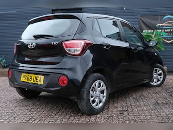 Used Hyundai i10 2018 for sale - 79737638: Photo