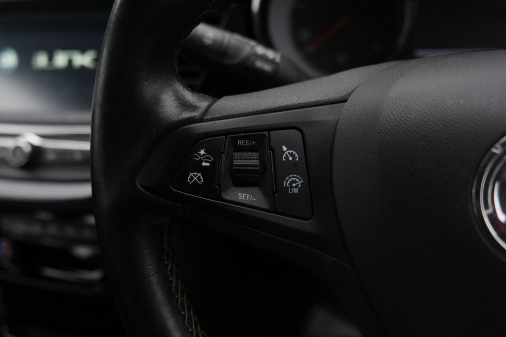 Used Vauxhall Astra 2017 for sale - 77220838: Photo 16