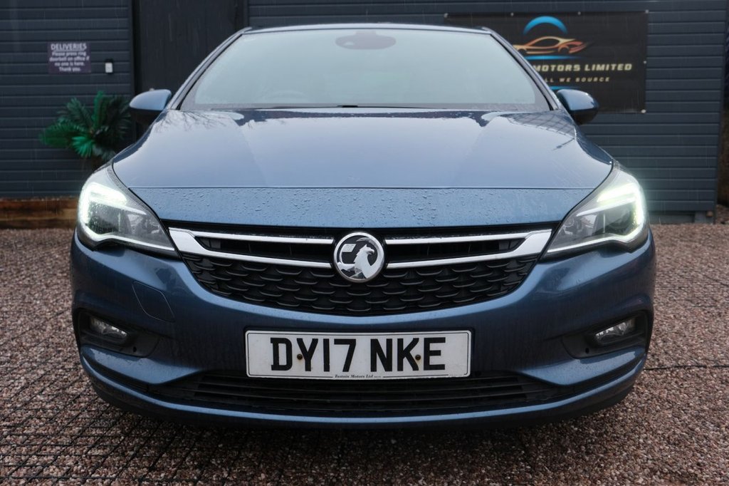 Used Vauxhall Astra 2017 for sale - 77220838: Photo 2