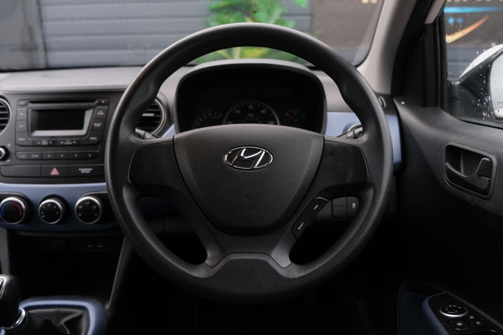 Used Hyundai i10 2014 for sale - 77220854: Photo 11
