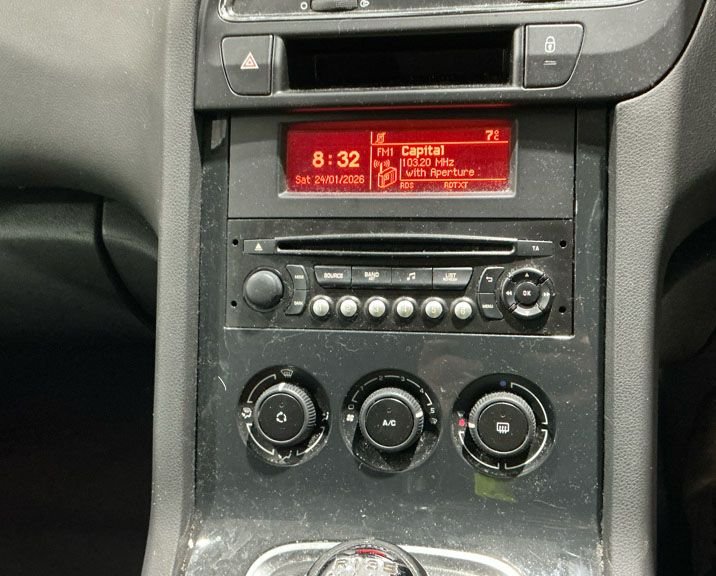 Used Peugeot 5008 2015 for sale - 77427921: Photo 2