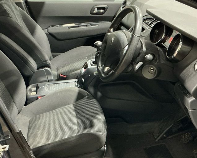 Used Peugeot 5008 2015 for sale - 77427921: Photo 3