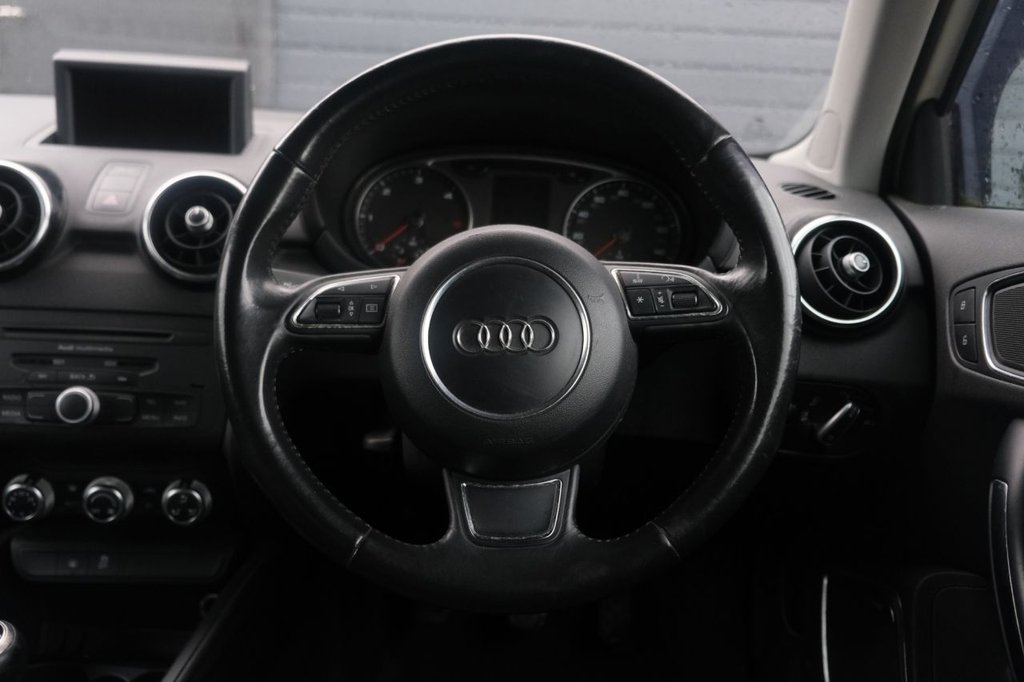 Used Audi A1 2010 for sale - 77919653: Photo 13