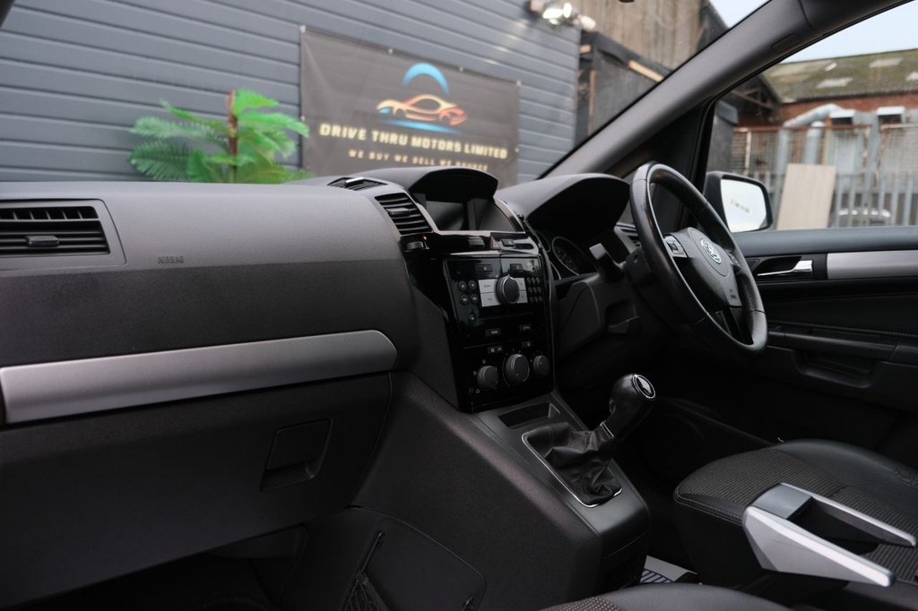 Used Vauxhall Zafira 2010 for sale - 77427917: Photo 11