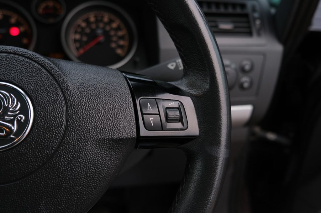 Used Vauxhall Zafira 2010 for sale - 77427917: Photo 19