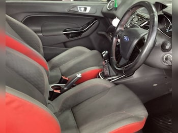 Used Ford Fiesta 2016 for sale - 77427923: Photo