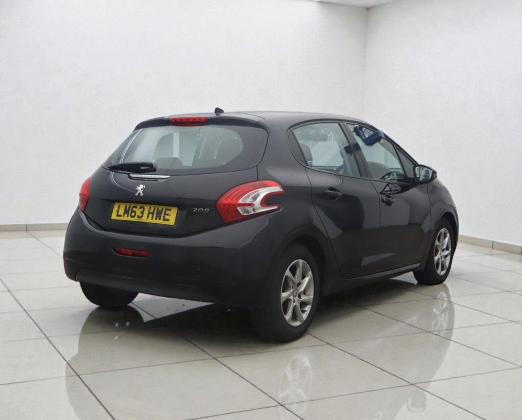 Used Peugeot 208 2013 for sale - 77850212: Photo 12