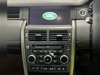 Used Land Rover Discovery Sport 2017 for sale - 78418481: Photo