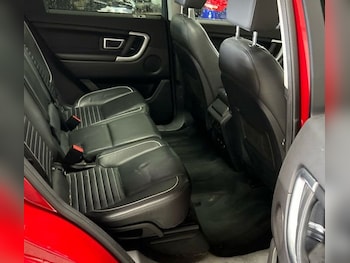 Used Land Rover Discovery Sport 2017 for sale - 78418481: Photo