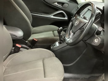 Used Vauxhall Zafira Tourer 2016 for sale - 79300410: Photo