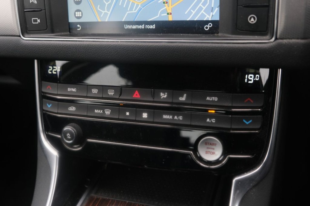 Used Jaguar XF 2015 for sale - 77583043: Photo 21