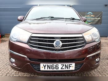 Used Ssangyong Turismo 2016 for sale - 79686642: Photo