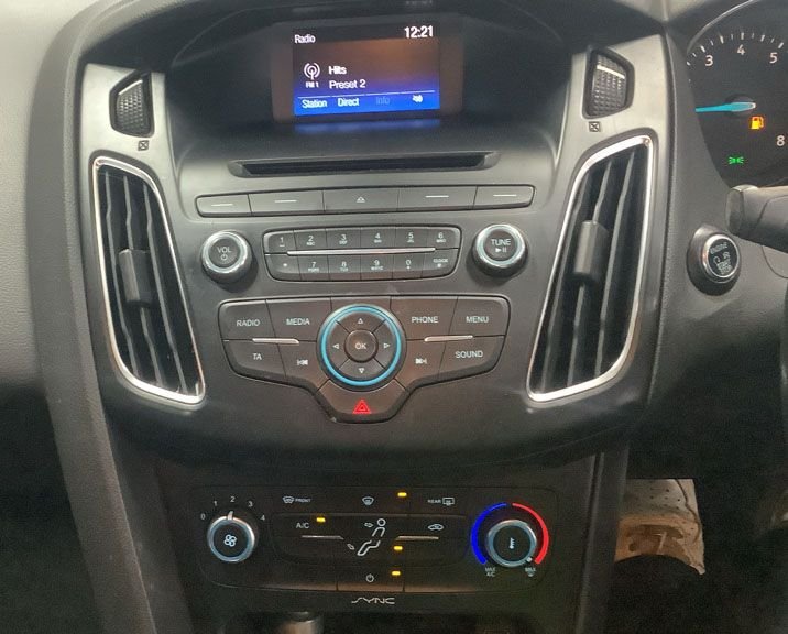 Used Ford Focus 2015 for sale - 77427920: Photo 2