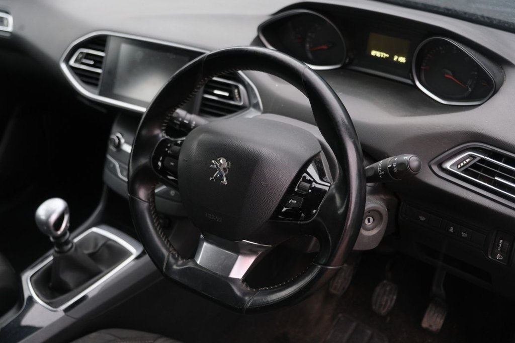 Used Peugeot 308 2016 for sale - 77850402: Photo 10