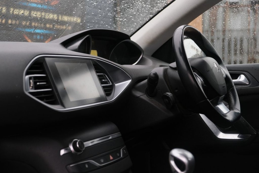 Used Peugeot 308 2016 for sale - 77850402: Photo 12