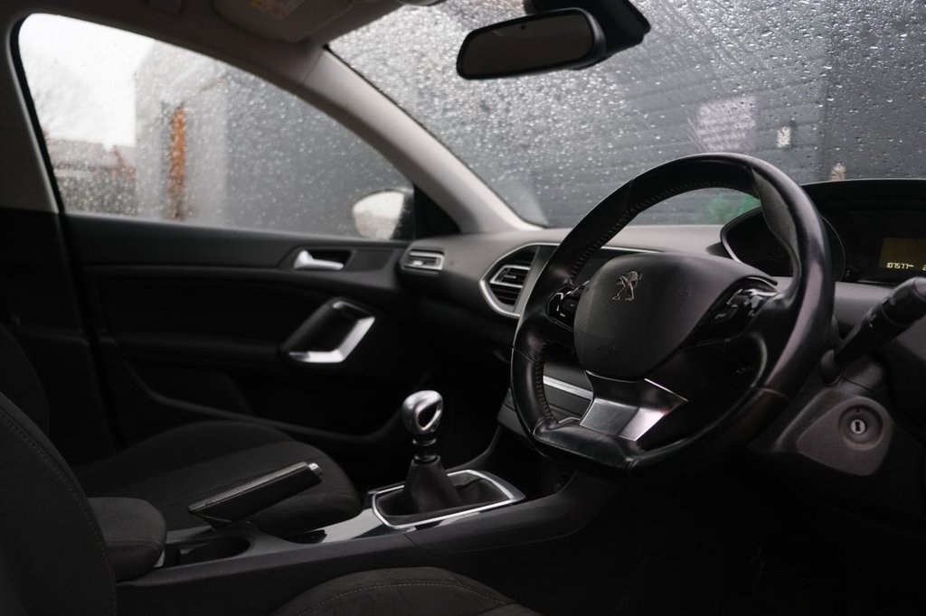 Used Peugeot 308 2016 for sale - 77850402: Photo 9