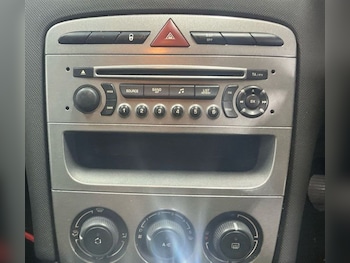 Used Peugeot 308 2010 for sale - 78672039: Photo