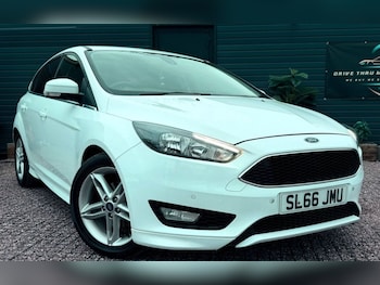2016 (66) - 1.0T EcoBoost Zetec S Hatchback 5dr Petrol Manual Euro 6 (s/s) (125 ps)