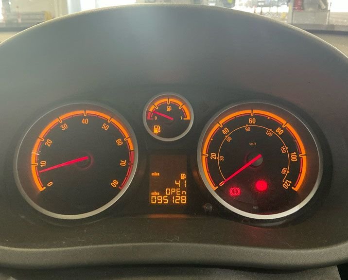 Used Vauxhall Corsa 2014 for sale - 77341488: Photo 7