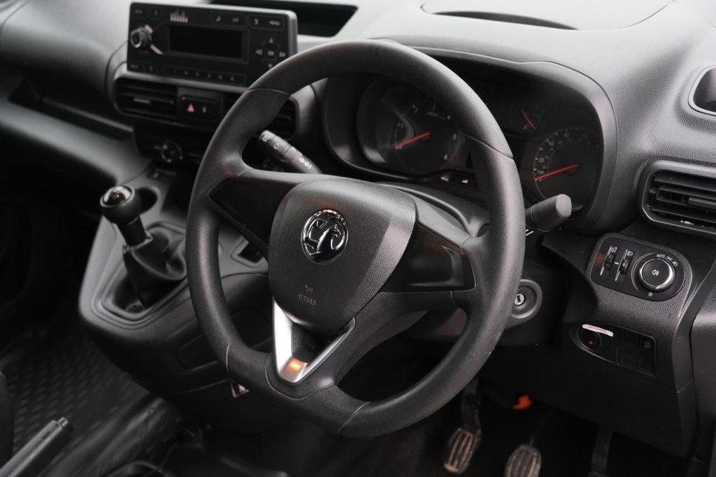 Used Vauxhall Combo 2019 for sale - 77220844: Photo 6