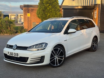Used Volkswagen Golf 2016 for sale - 75611640: Photo