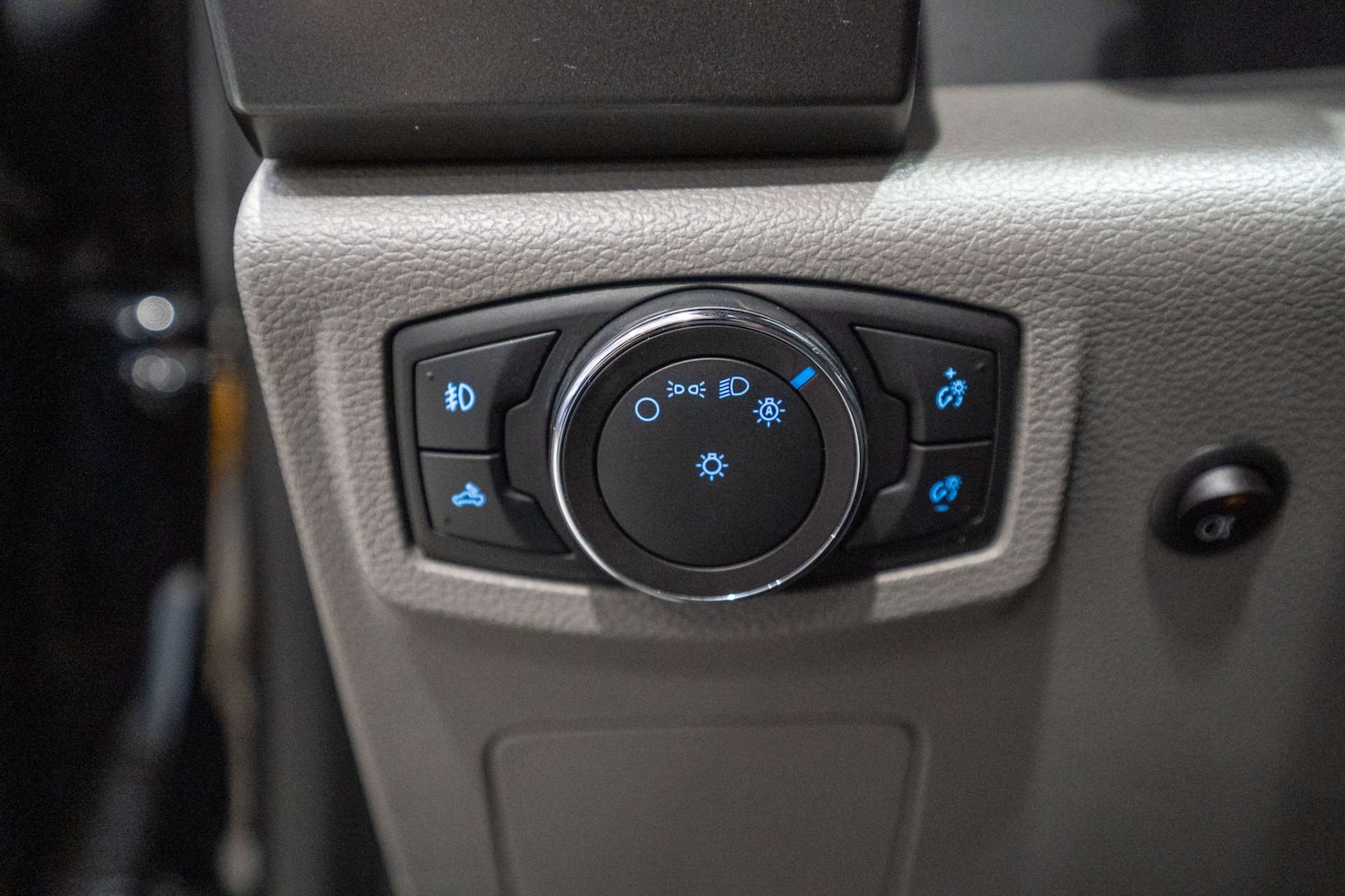 Used Ford F150 2017 for sale - 76735805: Photo 39