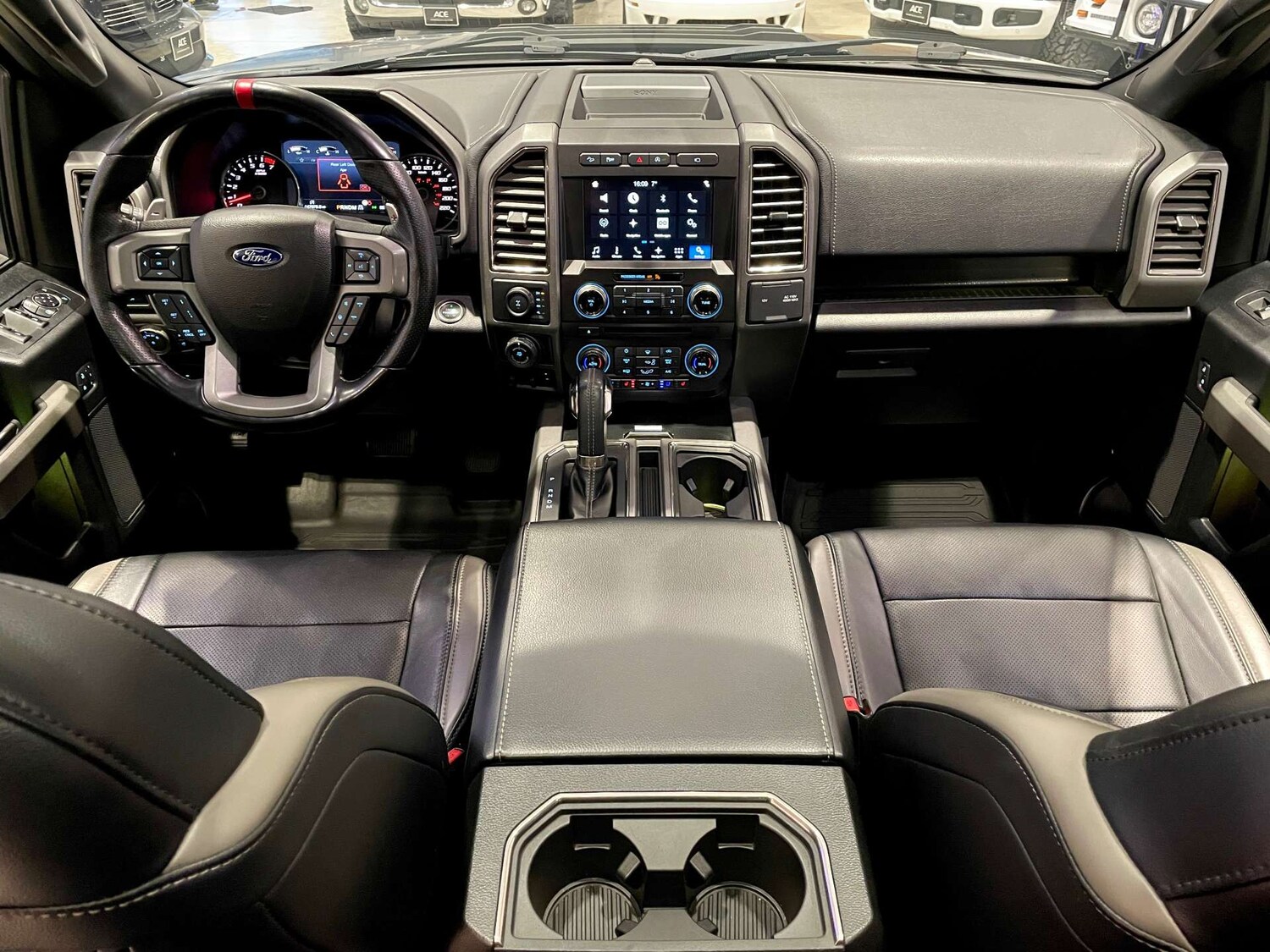 Used Ford F150 2017 for sale - 77437687: Photo 32