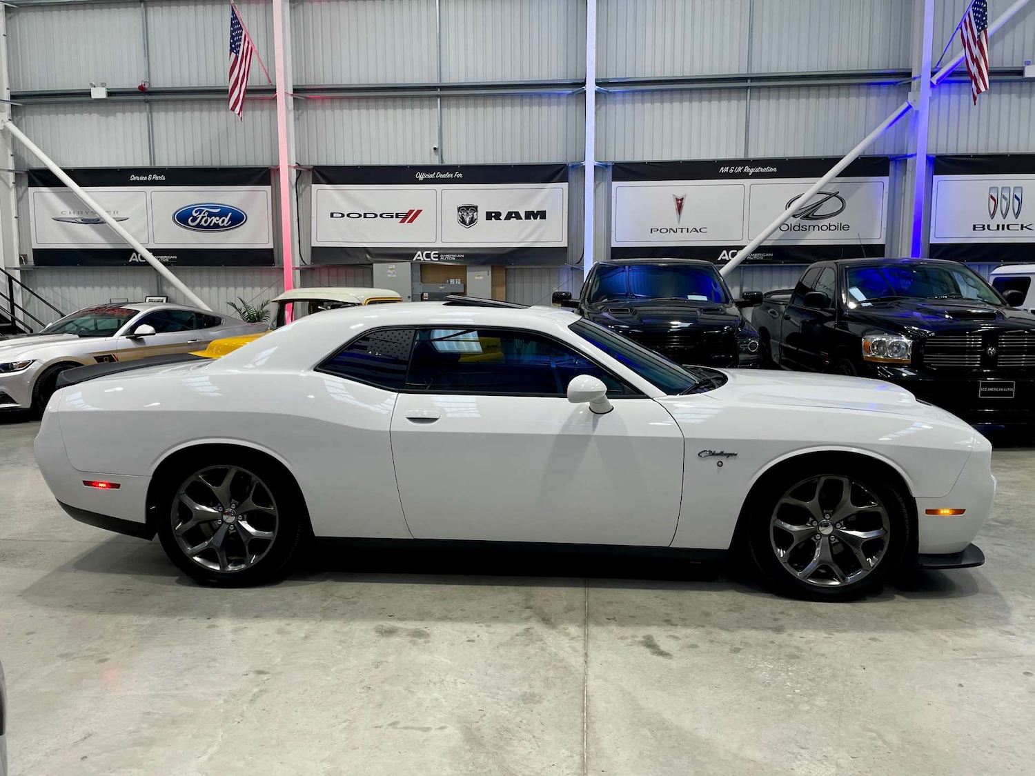 Used Dodge Challenger 2015 for sale - 77911318: Photo 13