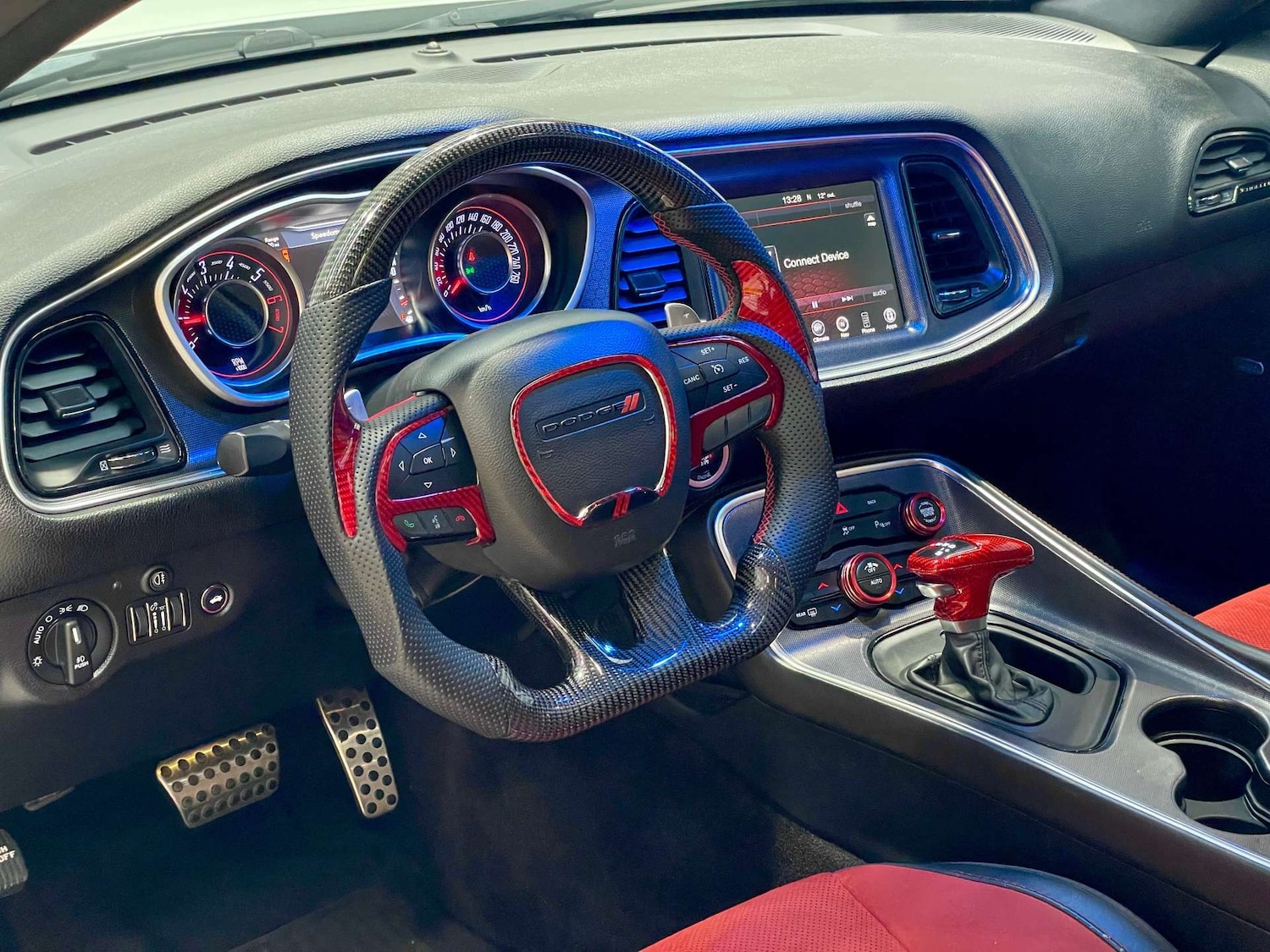 Used Dodge Challenger 2015 for sale - 77911318: Photo 22