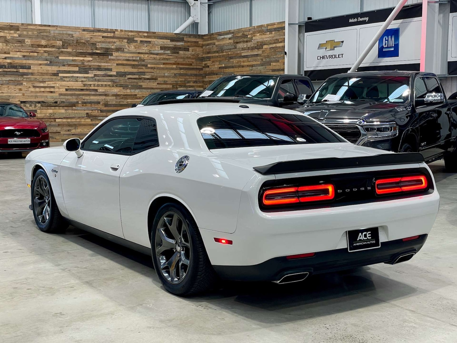Used Dodge Challenger 2015 for sale - 77911318: Photo 9