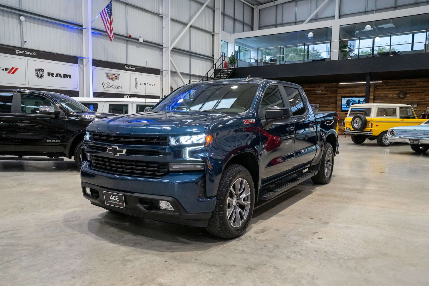 Used Chevrolet Silverado 2021 for sale - 76278578: Photo 2