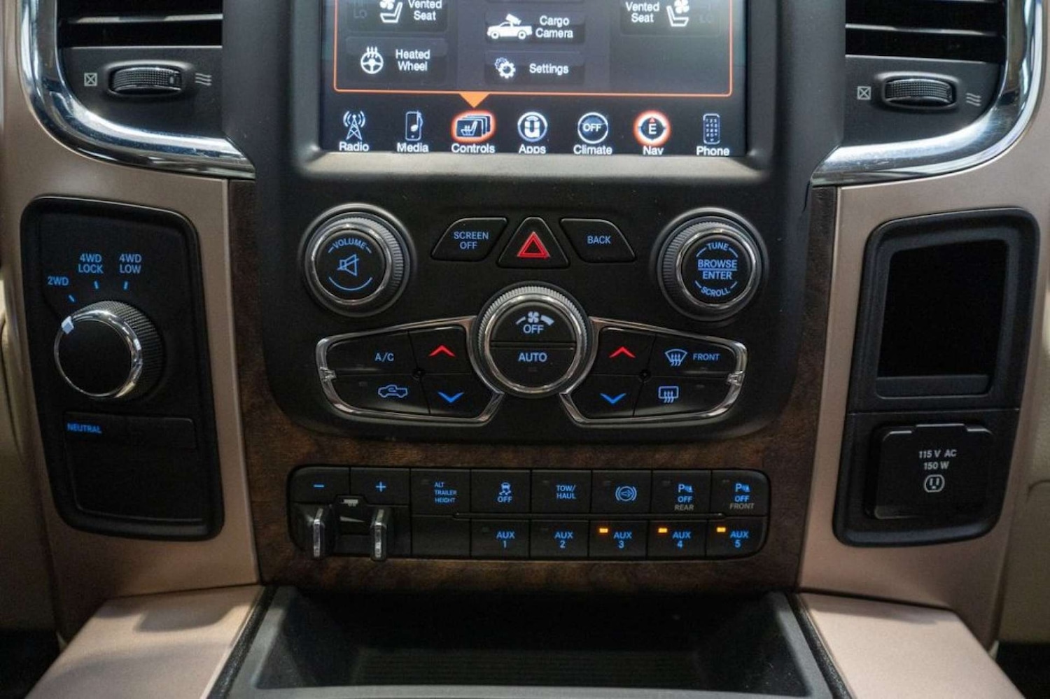 Used Dodge RAM 2017 for sale - 75551579: Photo 28